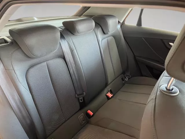 Audi Q2 Advanced 30 TFSI 85 kW (116 CV)