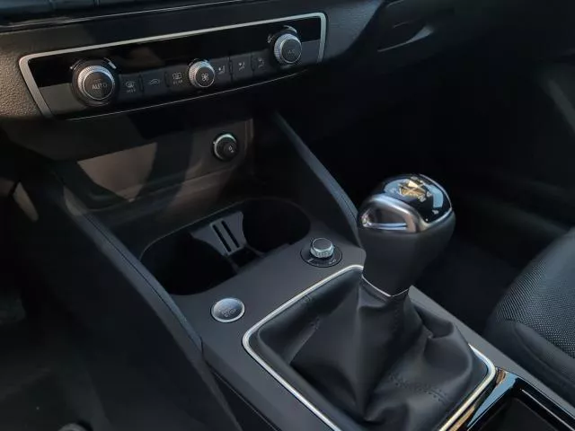 Audi Q2 Advanced 30 TFSI 85 kW (116 CV)