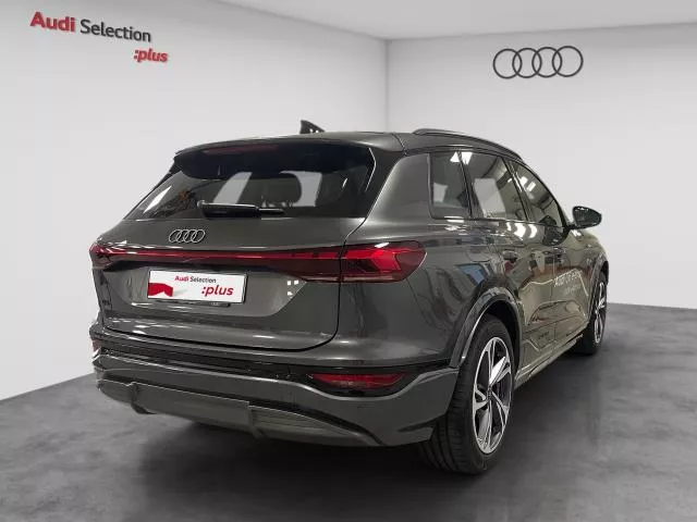 Audi Q6 e-tron S line Performance 240 kW (326 CV)