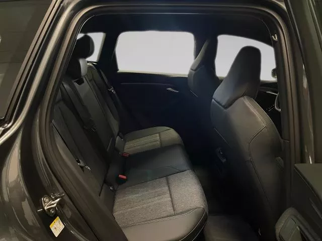 Audi Q6 e-tron S line Performance 240 kW (326 CV)