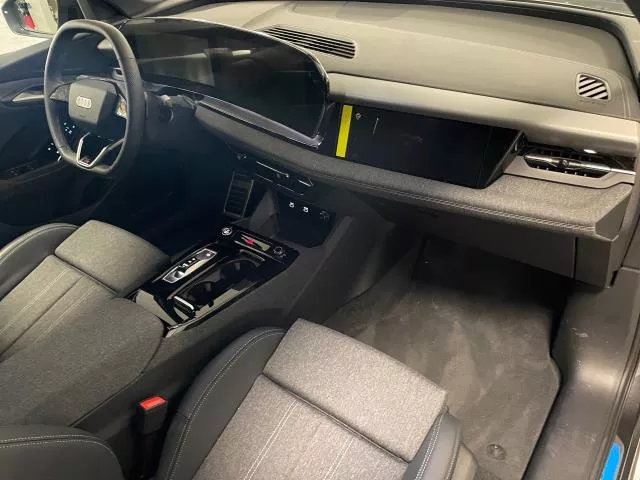 Audi Q6 e-tron S line Performance 240 kW (326 CV)