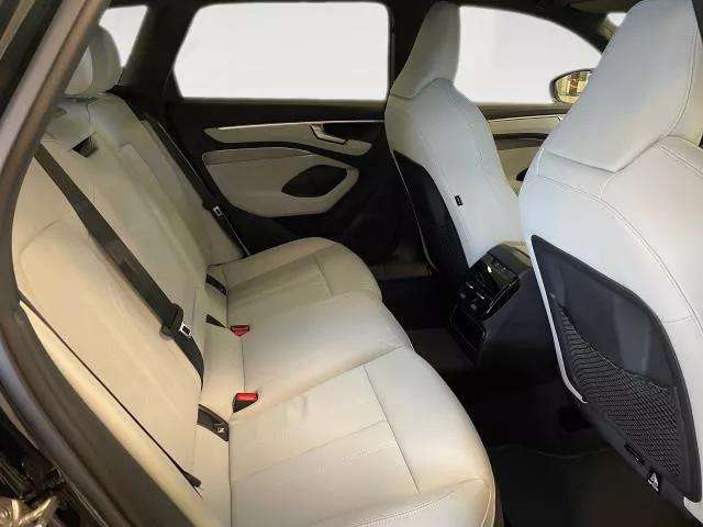 Audi A6 e-hybrid S Line quattro 220 kW (299 CV)