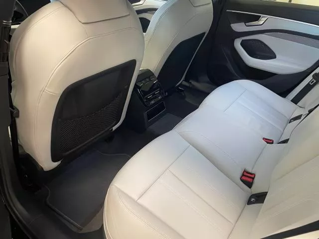 Audi A6 e-hybrid S Line quattro 220 kW (299 CV)