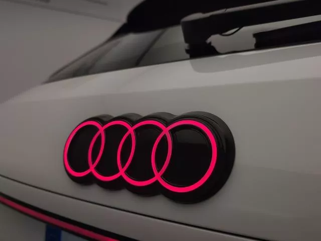 Audi Q3 Sportback e-hybrid Advanced e-hybrid 200 kW (272 CV)