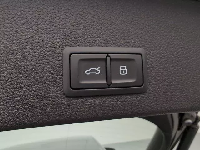 Audi Q2 S line 30 TFSI 81 kW (110 CV)