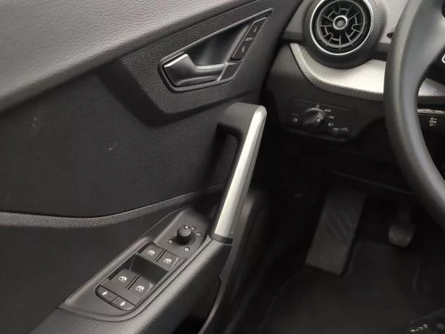 Audi Q2 Advanced 30 TDI 85 kW (116 CV)