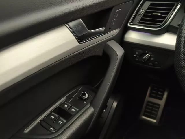 Audi Q5 Sportback Black line 40 TDI quattro-ultra 150 kW (204 CV) S tronic