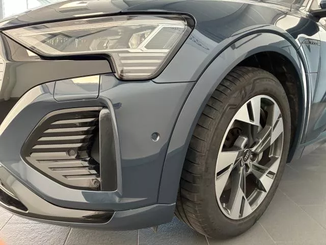 Audi Q8 e-tron S line 55 quattro 300 kW (408 CV)