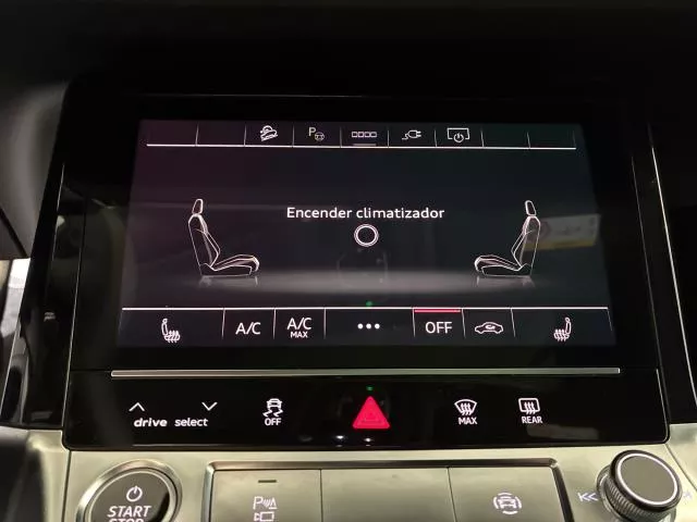Audi Q8 e-tron S line 55 quattro 300 kW (408 CV)