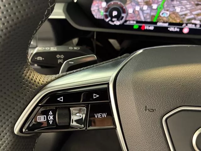Audi Q8 e-tron S line 55 quattro 300 kW (408 CV)