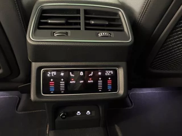 Audi Q8 e-tron S line 55 quattro 300 kW (408 CV)